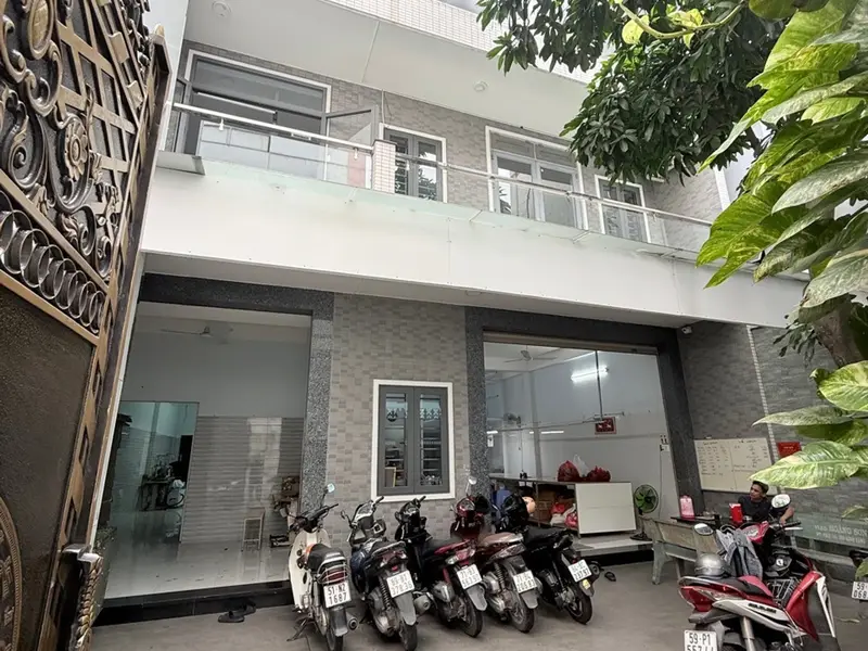 Cơ hội sở hữu tòa nhà xưởng sản xuất 3 tầng rộng 600m² tại Đông Hưng Thuận... Bán nhà riêng tại Đông Hưng Thuận, Hồ Chí Minh 01