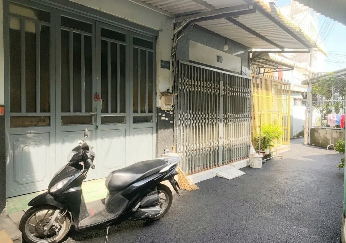 BÁN ĐẤT TẶNG NHÀ P.BÌNH HƯNG, DT SỔ 60M2, SÁT MẶT TIỀN QL50, GẦN CHỢ TÂN LIÊM, NHỈNH 1 TỶ... Bán nhà riêng tại Bình Hưng, Hồ Chí Minh 01