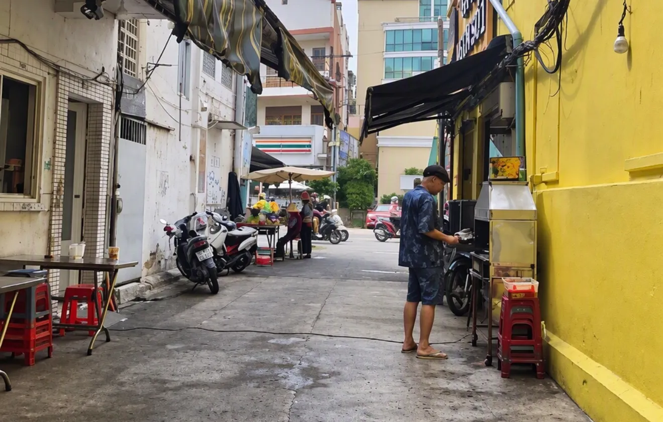 TÌM CHỐN GẮN BÓ LÂU DÀI CHO GIA ĐÌNH: TỔ ẤM LÊ VĂN SỸ NGANG 5M VỚI GIÁ CHỈ BẰNG ĐẤT TRỐNG... Bán nhà riêng tại Nhiêu Lộc, Hồ Chí Minh 01