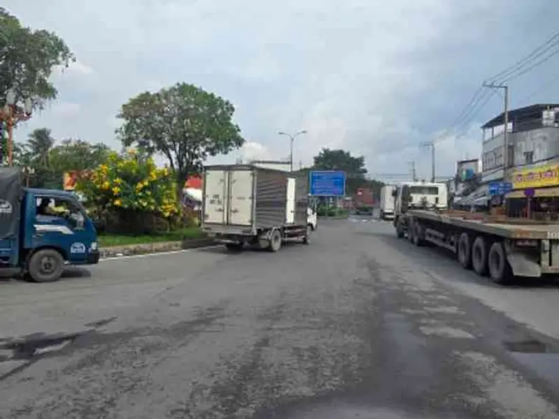 Nhà mặt tiền đường Tỉnh lộ 10, giá mềm mại nhất thời điểm hiện nay... Bán nhà mặt phố tại Bình Lợi, Hồ Chí Minh 01