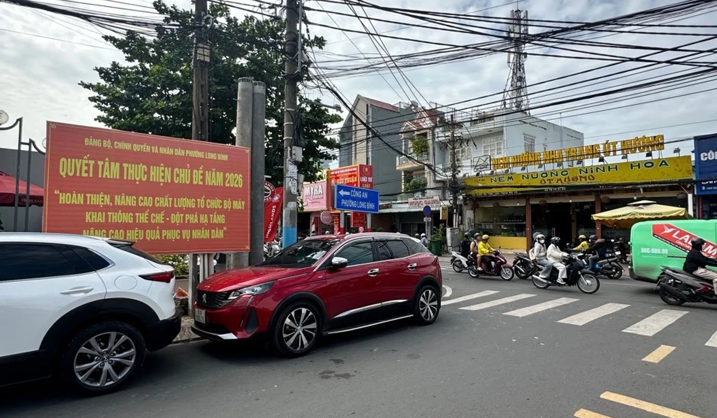 Bán nhà mặt phố 2 tầng tại phường Long Bình, diện tích 77m2... Bán nhà mặt phố tại Long Bình, Hồ Chí Minh 01