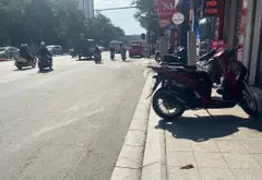 Gia đình cần bán nhà mặt phố Tây Sơn, vị trí kinh doanh đắc địa... Bán nhà mặt phố tại Đống Đa, Hà Nội 02