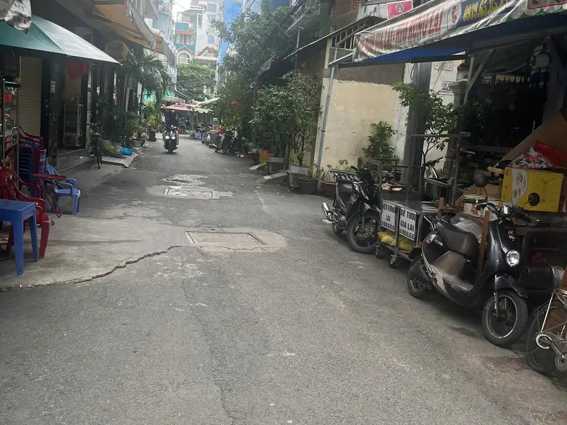 Bán nhà 2 tầng 46.8m2 quận 10 giá 8.4 tỷ giáp đường lớn... Bán nhà riêng tại Diên Hồng, Hồ Chí Minh 01