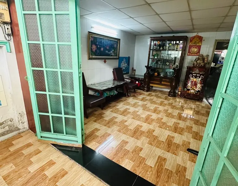 Bán nhà mặt phố tại Hồ Học Lãm, diện tích 122m2, mặt tiền rộng 6.1m kinh doanh sầm uất... Bán nhà mặt phố tại Bình Trị Đông, Hồ Chí Minh 01