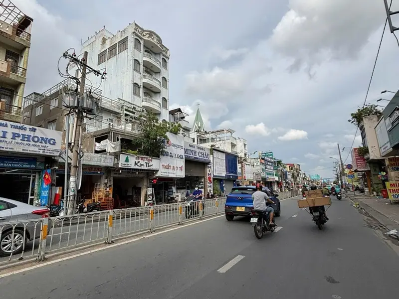 Bán nhà mặt phố kinh doanh sầm uất tại Phường Bảy Hiền, diện tích 136.6 m²... Bán nhà mặt phố tại Bảy Hiền, Hồ Chí Minh 01