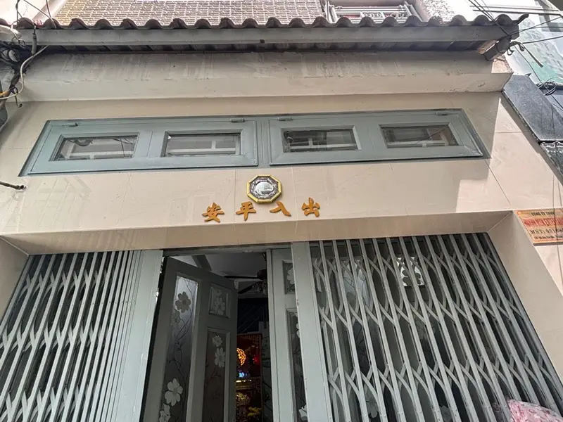 170/xx Bến Vân Đồn
3.6x9
3 tầng 3 PN... Bán nhà riêng tại Khánh Hội, Hồ Chí Minh 01