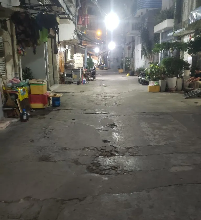 Nhà 3 tầng 4PN khu trung tâm Quận 10 diện tích 45.3m² giá 10.9 tỷ... Bán nhà riêng tại Hòa Hưng, Hồ Chí Minh 01