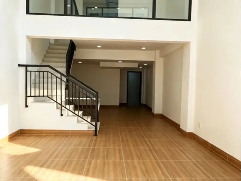 Nhà phố mặt tiền sang trọng tại trung tâm kinh doanh sầm uất Quận 5... Bán nhà mặt phố tại Phú Thọ, Hồ Chí Minh 01