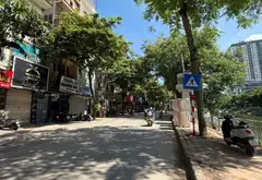 Bán nhà mặt phố Thanh Xuân, 185m2, giá tốt đầu tư kinh doanh... Bán nhà mặt phố tại Khương Đình, Hà Nội 04