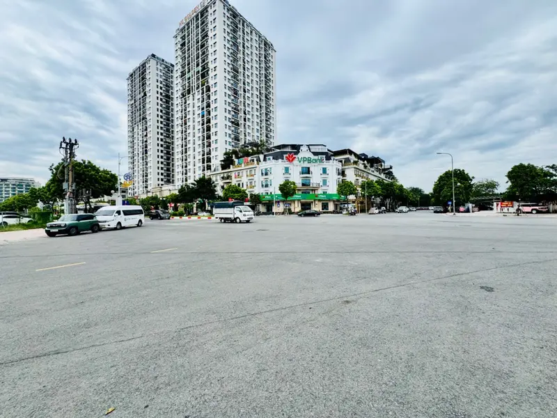 💥💥Hiếm, Đất đẹp mặt phố Hồng Tiến 510m2. Mặt tiền 10.6m. xây toà nhà dòng tiền thì đỉnh... Bán nhà mặt phố tại Bồ Đề, Hà Nội 01