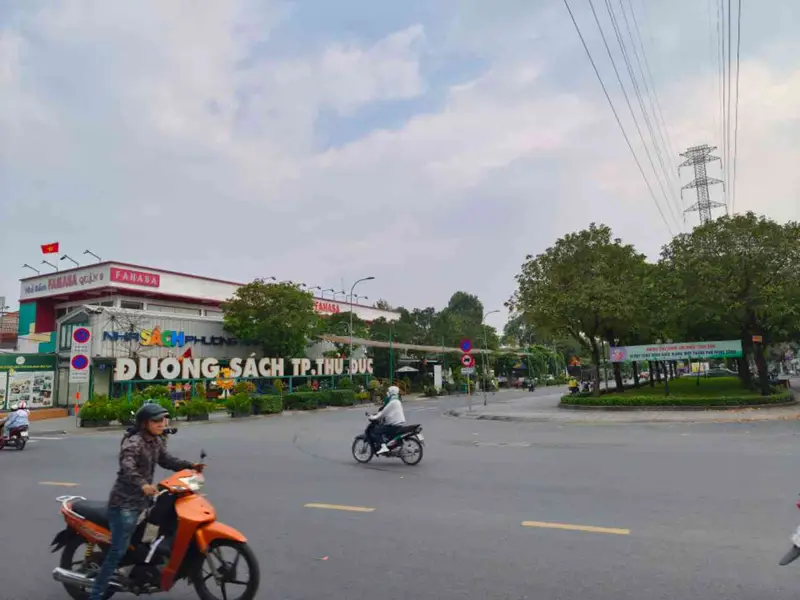 Nhà mặt phố rộng rãi sát Lê Văn Việt - kinh doanh đỉnh tại Tăng Nhơn Phú... Bán nhà mặt phố tại Tăng Nhơn Phú, Hồ Chí Minh 01
