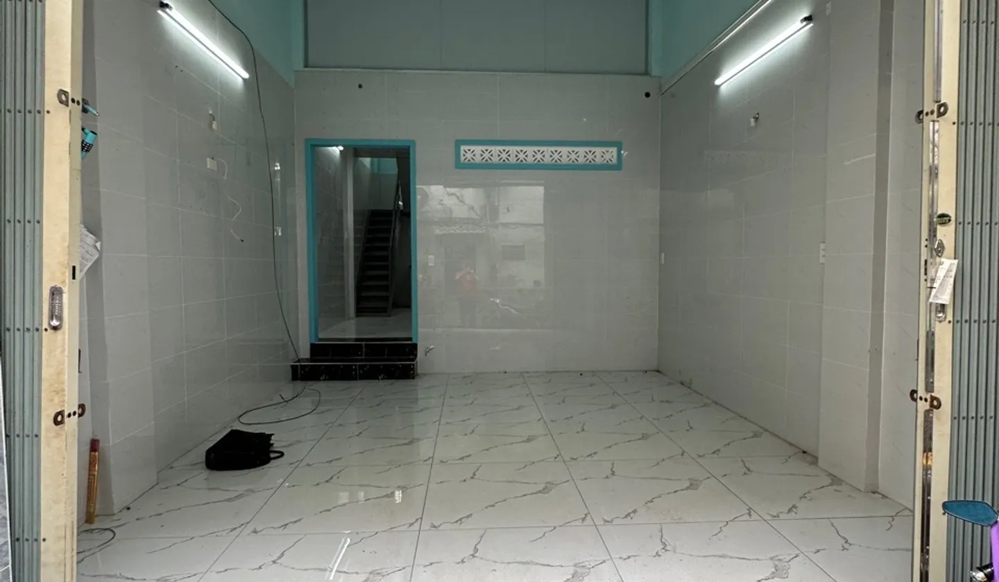 Cơ hội sở hữu nhà 2 tầng 3 phòng ngủ ngay Phú Định quận 8 dt 4.2x10m chỉ 3 tỷ 3... Bán nhà riêng tại Phú Định, Hồ Chí Minh 01