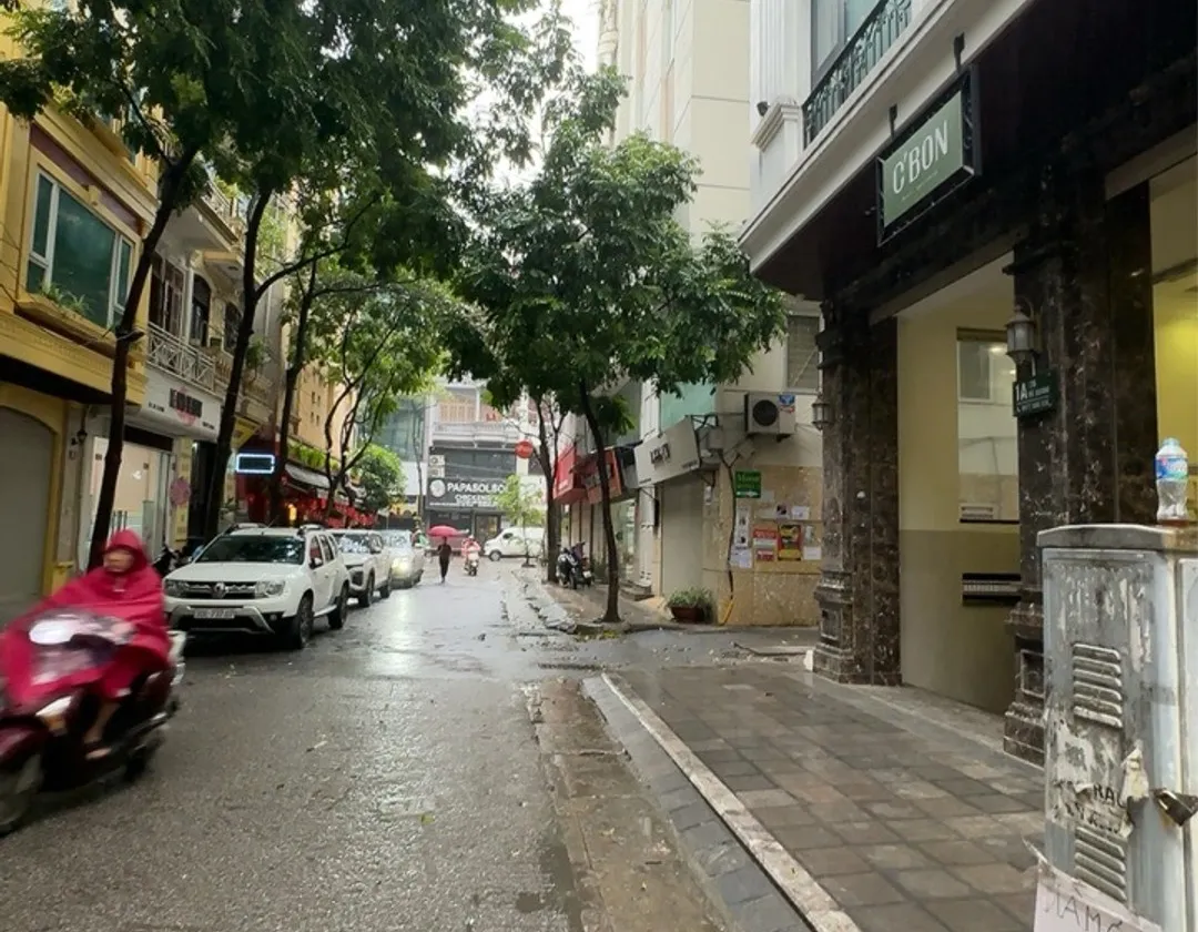 PHÂN LÔ VIP - ĐỖ QUANG CẦU GIẤY - 7 TẦNG GARA OTO THÔNG SÀN THANG MÁY -  - KINH DOANH MỌI DỊCH VỤ❤️... Bán nhà mặt phố tại Cầu Giấy, Hà Nội 01