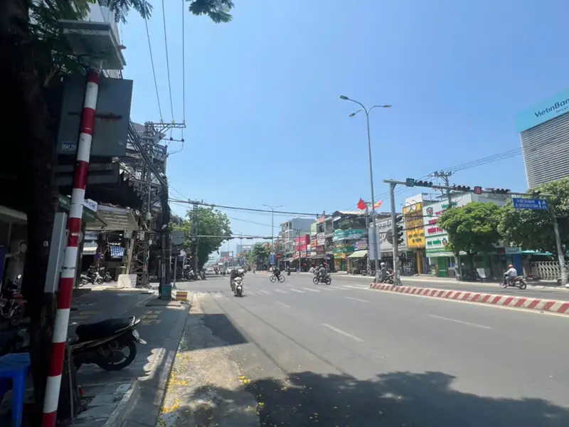 Cơ hội duy nhất sở hữu nhà mặt phố mặt tiền rộng 7,5m tại Đà Nẵng... Bán nhà mặt phố tại Liên Chiểu, Đà Nẵng 01