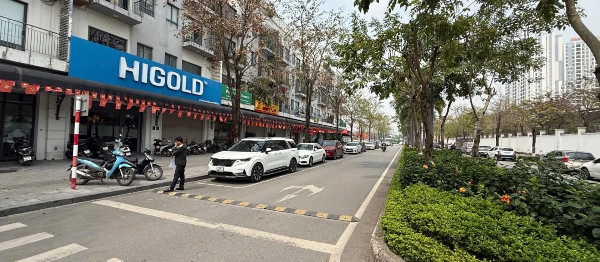 Bán biệt thự liền kề 5 tầng khu đô thị The Manor Central Park diện tích 225m2 mặt tiền rộng... Bán biệt thự, liền kề tại Định Công, Hà Nội 01