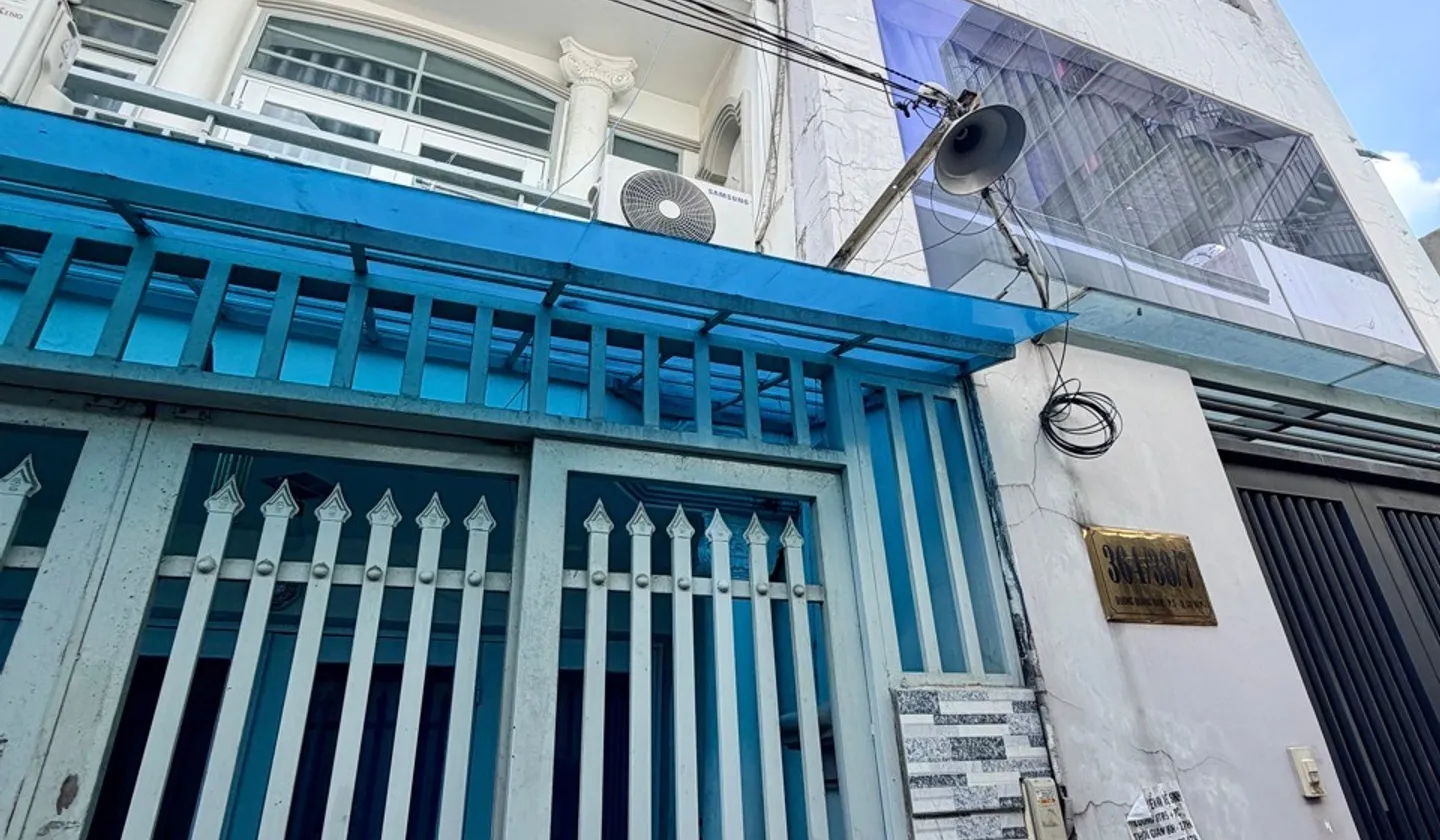 Nhà 3 tầng 4 phòng ngủ sát trung tâm Gò Vấp giá 6.6 tỷ... Bán nhà riêng tại An Nhơn, Hồ Chí Minh 01