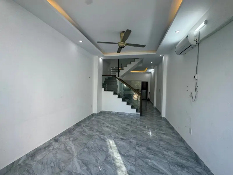 Nhà 3 tầng xinh xắn ngay trung tâm Hải An, tiện nghi đầy đủ... Bán nhà riêng tại Hải An, Hải Phòng 01