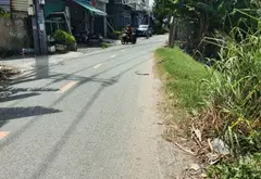 77 m đất HXH bán thấp hơn định giá ngân hàng 400 tr _ đất rộng _ 4.8 m... Bán nhà riêng tại An Phú Đông, Hồ Chí Minh 03