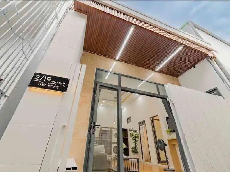 Nhà Kiệt Đinh Thị Hòa- Dòng Tiền 20 triệu/ tháng- Cách Phạm Văn Đồng 200m.

- Diện Tích: 70m2( Ngan... Bán nhà riêng tại Sơn Trà, Đà Nẵng 01