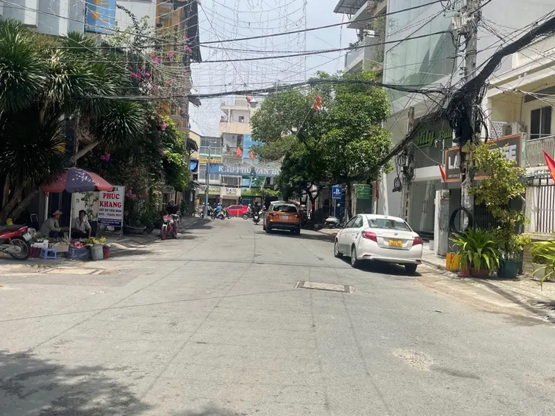 Bán tòa nhà 6 tầng trên đường Cách Mạng Tháng Tám, vị trí đẹp tiện kinh doanh... Bán nhà riêng tại Nhiêu Lộc, Hồ Chí Minh 01