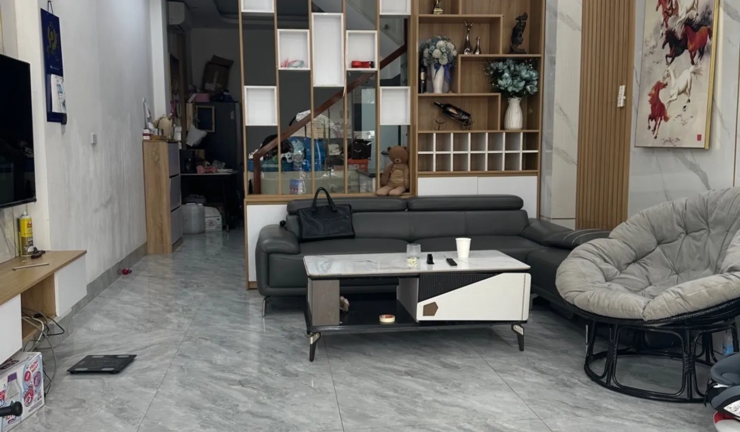Bán nhà Phân lô, vỉa hè, 5 tầng tại đường Trịnh Văn Bô, phù hợp kinh doanh, ô tô vào nhà, chỉ 1x tỷ... Bán nhà riêng tại Sơn Đồng, Hà Nội 01