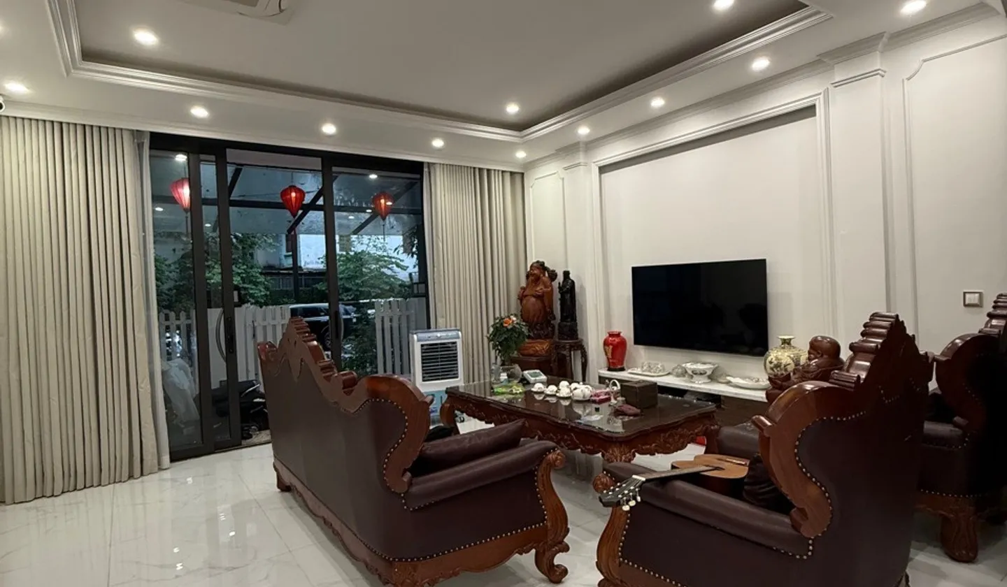 Bán nhà phân lô 4 tầng có thang máy tại Ba Đình, diện tích 103.6m2... Bán nhà riêng tại Tây Hồ, Hà Nội 01