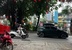 Nhà mặt phố lô góc diện tích 39,6m2 tại quận Đống Đa, tiện kinh doanh đa ngành... Bán nhà mặt phố tại Khương Đình, Hà Nội 04