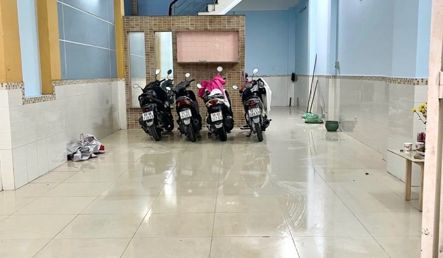 Cơ hội sở hữu nhà đẹp 3 tầng ngay sát chợ Bình Trị, Bình Tân với giá hấp dẫn... Bán nhà riêng tại Bình Trị Đông, Hồ Chí Minh 01