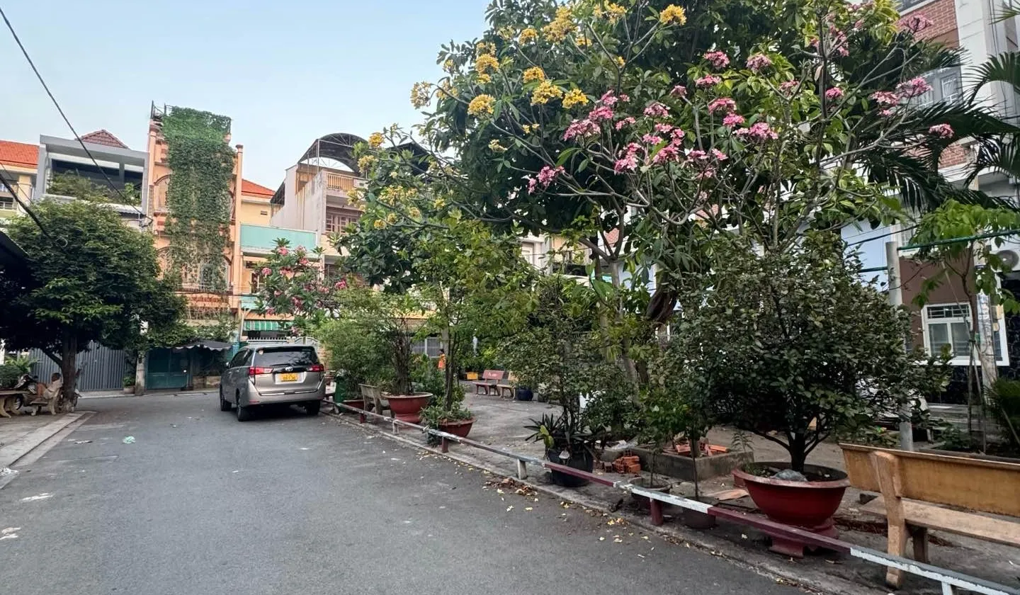 CHỦ CẦN BÁN GẤP NHÀ TÂN HÒA ĐÔNG GẦN CHỢ PHÚ LÂM QUẬN 6 80m² ĐƯỜNG NHỰA 6m CÓ LỀ... Bán nhà riêng tại Bình Trị Đông, Hồ Chí Minh 01