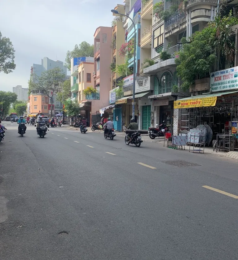 Bán nhà mặt phố 4 tầng Quận 10, 56.5m², giá 16.2 tỷ... Bán nhà mặt phố tại Hòa Hưng, Hồ Chí Minh 01