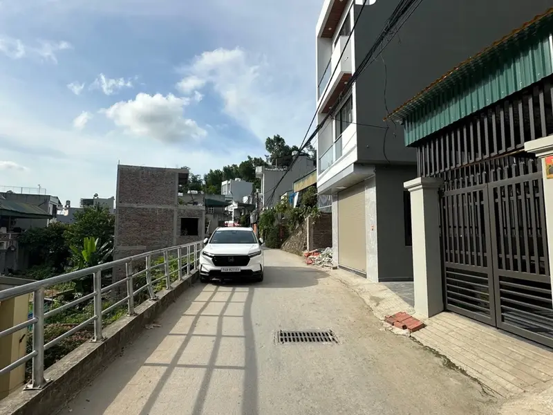 Nhà Phân Lô Cao Thắng - Ô Tô Vào Nhà, Sống Sang Trọn Vẹn... Bán nhà riêng tại Hà Lầm, Quảng Ninh 01