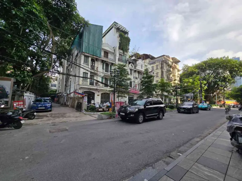 Nhà 5 tầng ở Đội Cấn, Ba Đình, diện tích 43m2, giá 9.9 tỷ... Bán nhà riêng tại Ngọc Hà, Hà Nội 01