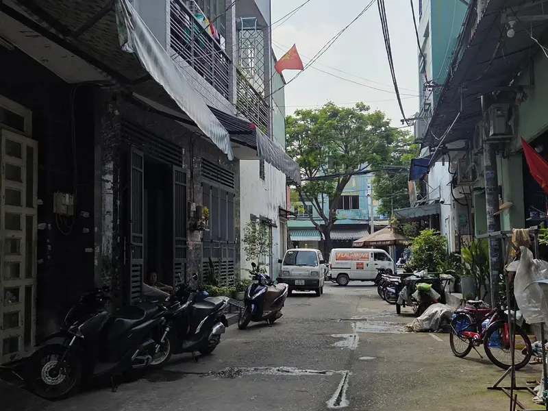 Nhà mới, hẻm xe hơi sát mặt tiền Kênh Nước Đen, giảm giá sốc... Bán nhà riêng tại Bình Hưng Hòa, Hồ Chí Minh 01