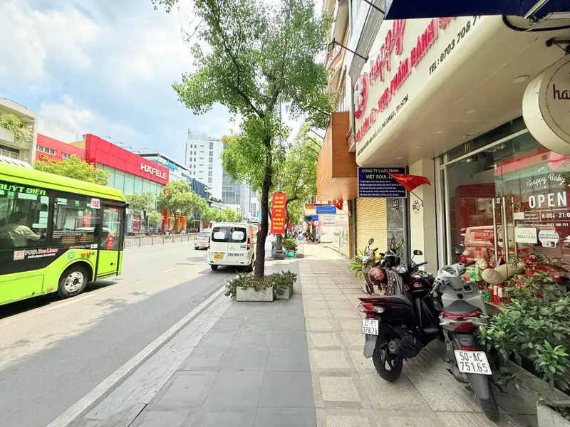Bán nhà mặt phố Nguyễn Văn Trỗi, Phú Nhuận, 7 tầng, mặt tiền 4.2m... Bán nhà mặt phố tại Phú Nhuận, Hồ Chí Minh 01