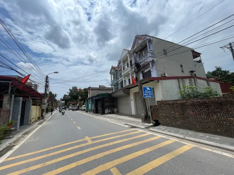 Bán đất thổ cư 93m2 mặt phố Phú Hữu Tiến Thắng, hướng Tây Nam, tiện kinh doanh... Bán đất tại Yên Lãng, Hà Nội 01