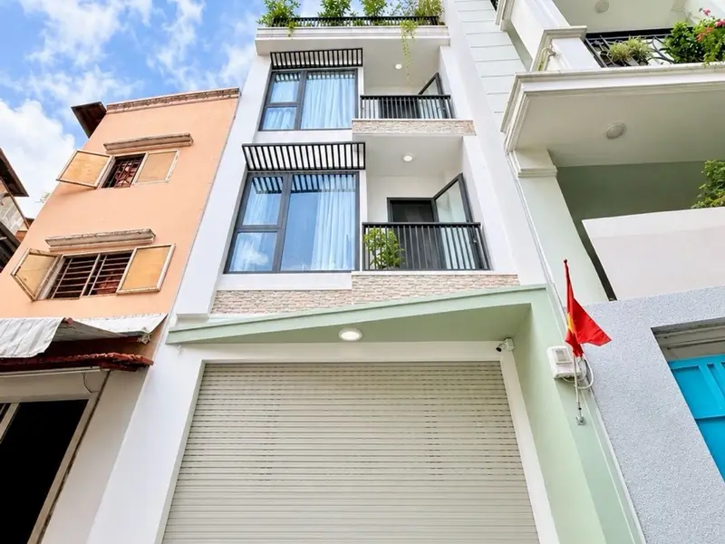 Nhà 5 lầu, hẻm ô tô, thang máy, gần mặt tiền Huỳnh Văn Bánh, PN. Thiết kế hiện tại, tặng nội thất... Bán nhà riêng tại Phú Nhuận, Hồ Chí Minh 01