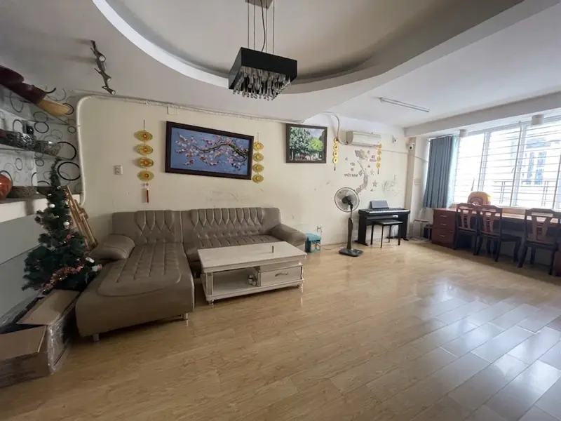 Nhà 5 tầng mặt tiền 4.4m trung tâm Quận 10 giá 12 tỷ VNĐ... Bán nhà riêng tại Hòa Hưng, Hồ Chí Minh 01