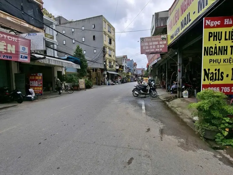 LÔ ĐẤT ĐẸP. SẴN DÒNG TIỀN. OTO ĐỖ CỦA... Bán nhà riêng tại Yên Trung, Bắc Ninh 01