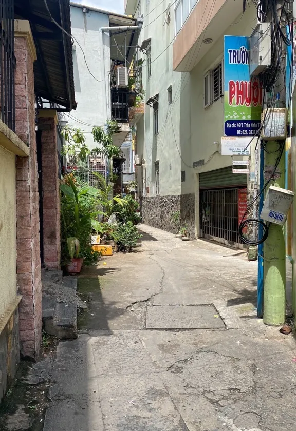 Nhà Quận 10 3 Tầng 65m2 Sát Trần Nhân Tôn Giá Hấp Dẫn... Bán nhà riêng tại Hòa Hưng, Hồ Chí Minh 01
