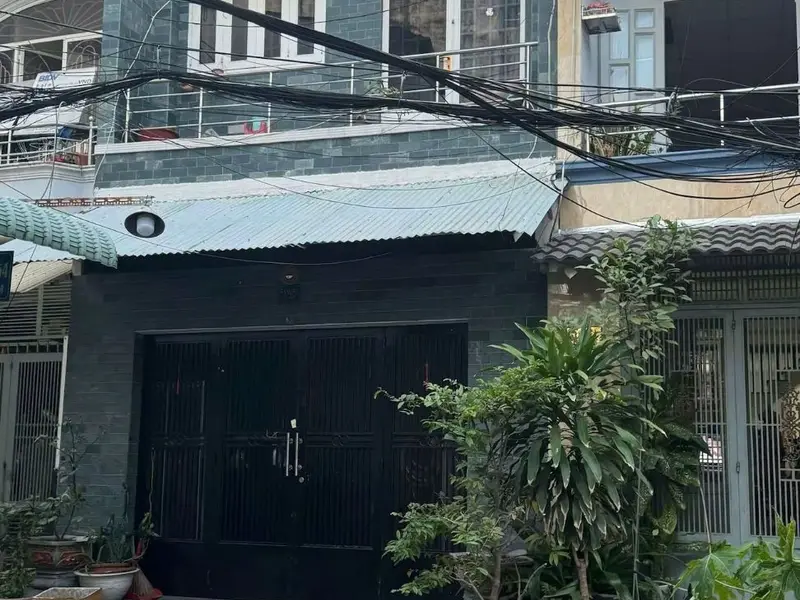 Nhà rộng 5 phòng ngủ, hẻm xe hơi - Giá sốc Âu Cơ... Bán nhà riêng tại Tân Phú, Hồ Chí Minh 01