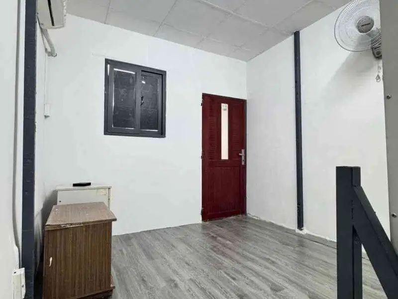 Hiếm! Nhà 2 tầng tại phường Cầu Ông Lãnh quận 1.... Bán nhà riêng tại Cầu Ông Lãnh, Hồ Chí Minh 01