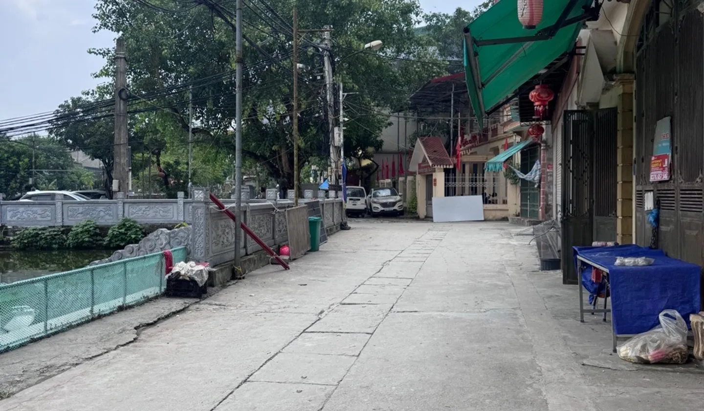 Nhà 2 tầng kiên cố, giá hấp dẫn tại Huyền Kỳ, ngõ nông thoáng... Bán nhà riêng tại Phú Lương, Hà Nội 01