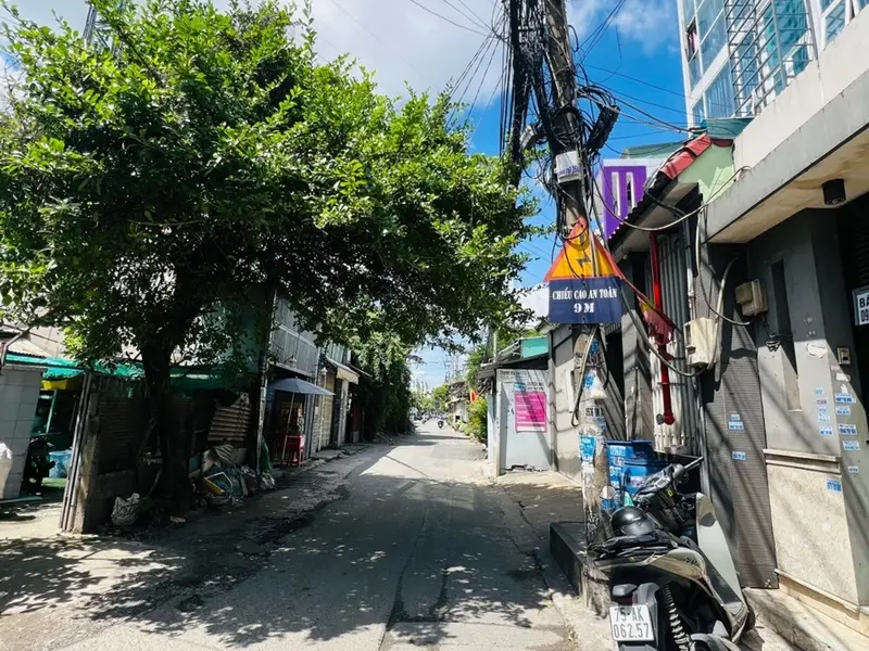 TÂN CHÁNH HIỆP 😮 NỞ HẬU TỪ 4.4M RA 7.65M – CĂN NÀY NHÌN LÀ THẤY “TÀI LỘC... Bán nhà mặt phố tại Trung Mỹ Tây, Hồ Chí Minh 01