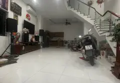 CHỦ GIẢM 3 TỶ - NHÀ DÂN XÂY - ĐƯỜNG Ô TÔ TRÁNH THÔNG - KINH DOANH - DT 123m 3 TẦNG GIÁ 18TY... Bán nhà riêng tại Thuận An, Hà Nội 07