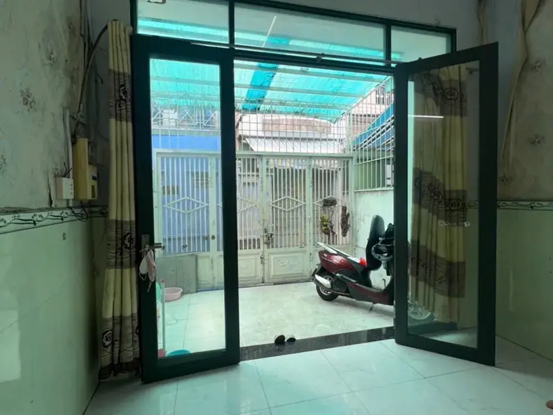 Bán nhà 2 tầng 64m2 hẻm an ninh quận Tân Bình giá 6.1 tỷ... Bán nhà riêng tại Bảy Hiền, Hồ Chí Minh 01