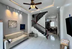 Nhà 2 tầng xinh xắn, nội thất sang trọng, vị trí trung tâm Đồng Tâm Trung Chánh Hóc Môn... Bán nhà riêng tại Bà Điểm, Hồ Chí Minh 08