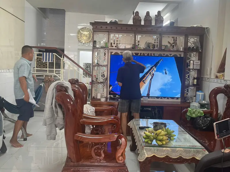 4.71x12, nở hậu 4.72, nhà 2 tầng kiên cố, 3 phòng ngủ, 1 phòng thờ, 3 vệ sinh
- Vị trí cực đẹp... Bán nhà mặt phố tại Nhà Bè, Hồ Chí Minh 01