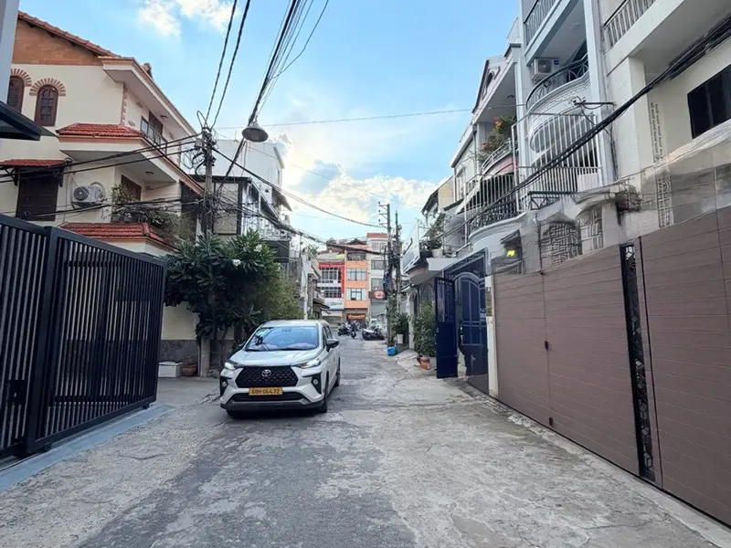 VỊ TRÍ ĐẸP, HẺM Ô TÔ QUAY ĐẦU- TRUNG TÂM TÂN BÌNH - NHÀ 4 TẦNG - GẦN SÂN BAY... Bán nhà riêng tại Tân Sơn Nhất, Hồ Chí Minh 01