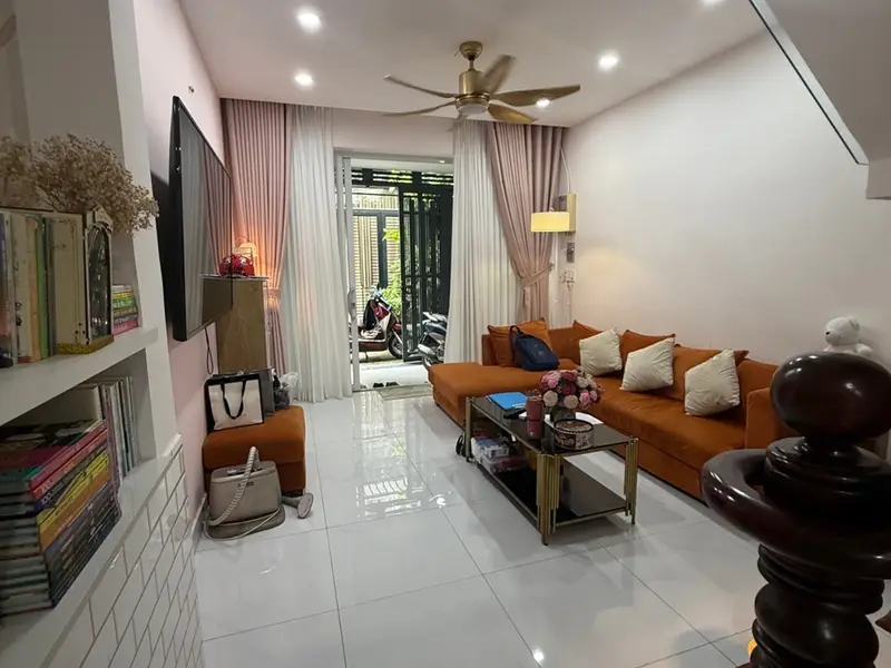 Cơ hội hiếm có sở hữu nhà 2 phòng ngủ tại vị trí đắc địa quận trung tâm... Bán nhà riêng tại Thông Tây Hội, Hồ Chí Minh 01
