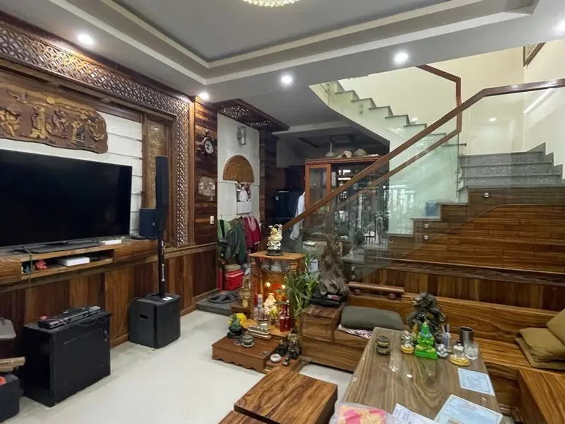 Nhà riêng 2 tầng tinh tế tại trung tâm Cẩm Lệ, kết nối tiện nghi và cuộc sống thượng lưu... Bán nhà riêng tại Hòa Xuân, Đà Nẵng 01